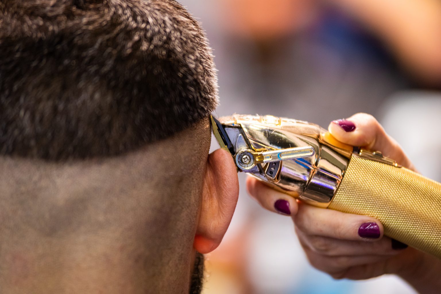 Männerhaarschnitte 2025: Die coolsten Sommer-Styles & Pflegetipps | Boni Carrasco Friseure